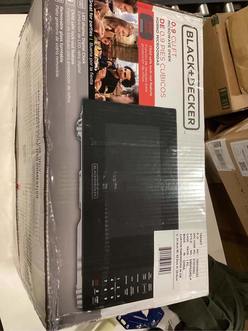 Condition photo showing New/Like New for black+decker 0.9 cu ft microwave black