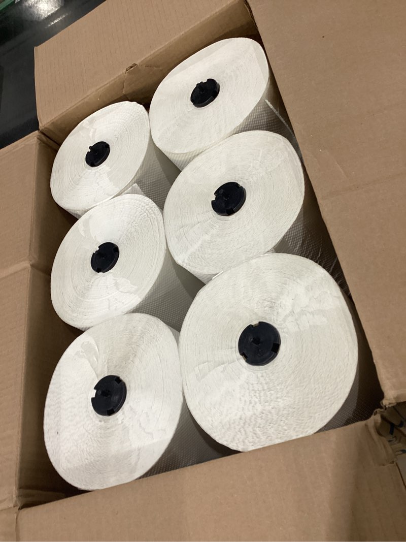 Condition photo showing Good Condition for Tork hand towel roll white