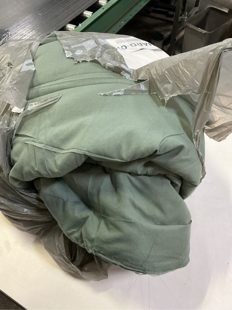 Condition photo showing As Is for downluxe King Size Comforter Set - 3 Pieces Dark Green Bedding Comforter Sets, Botanical Flower Comforter King Size, 1 Soft Reversible Floral Comforter and 2 Pillow Shams for All Seasons Dark Green King