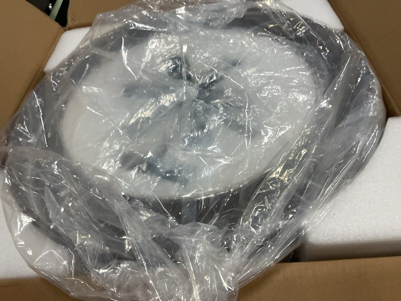 Condition photo showing New/Like New for lámpara de araña de madera vintage de 23.6 pulgadas