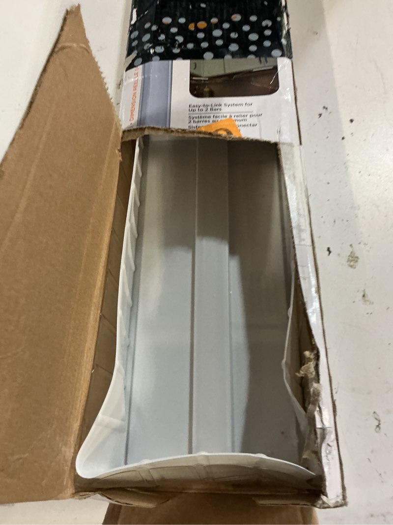 Condition photo showing As Is for pureoptics led dimmable linkable led shop light with motion sensor and magnetic option, 10.5w, 780 lumens, 18", warm (leduc18-1wk) 18" 1-bar kit
