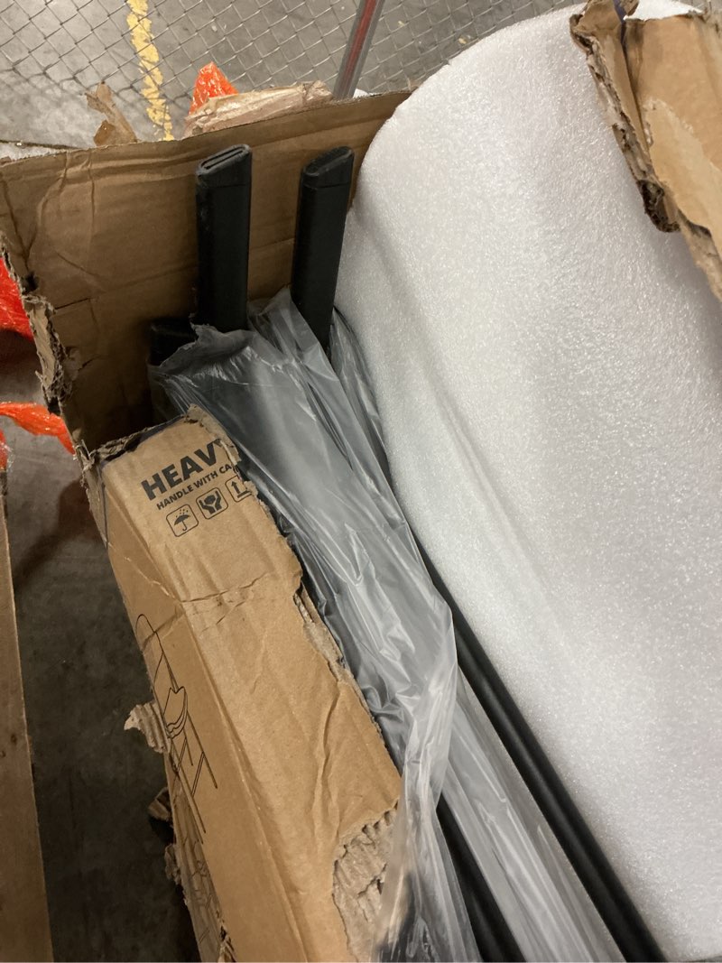 Condition photo showing Good Condition for GIANNA White Folding Chair, Heavy Duty