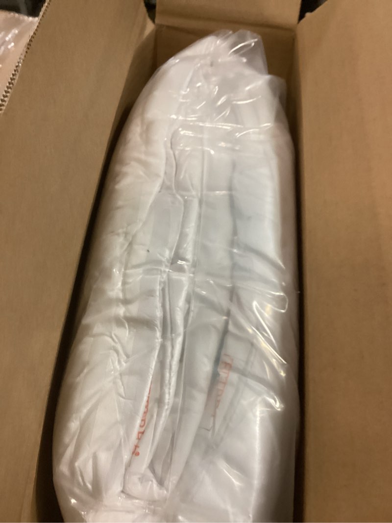 Condition photo showing New/Like New for Pillow Insert Set of 4, Soft Virgin Microfiber Square Throw Pillow Inserts for Living Room, Couch Bed Pillows, Down Alternative Filled, 18x18 Inch(45x45cm White White 18x18 Inch (Pack of 4)