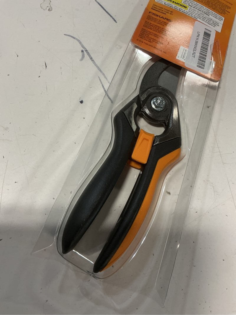 Condition photo showing Good Condition for fiskars bypass pruning shears, 1-inch cut capacity softgrip pruner, forged steel replaceable blade stays sharp through heavy use with rust resistant, low-friction coating forged pruner