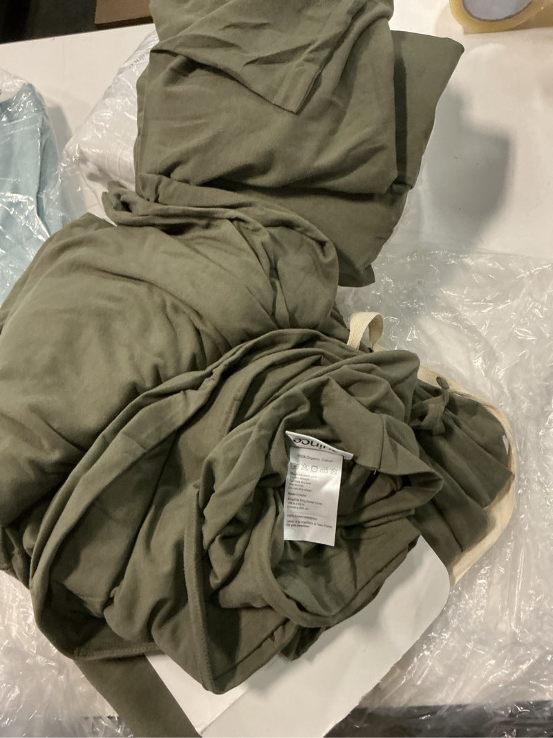 Condition photo showing Good Condition for european linen duvet cover set solid: pine size: king/cal king