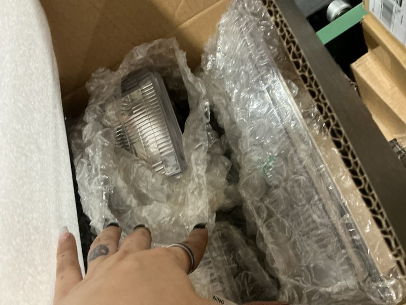 Condition photo showing Good Condition for headlights assembly compatible with 1994 1995 1996 1997 1998 obs chevy silverado c/k 1500 2500 3500 suburban , 95-99 tahoe headlamp w/ bumper light ,factory style 94-98 chevy