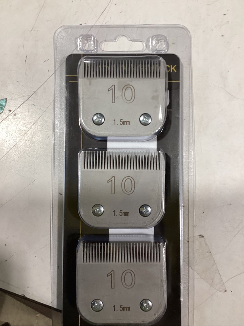 Condition photo showing As Is for 3 pack 10# removable dog grooming blades, made of carbonized steel, suitable for andis/oster a5/wahl km series, cutting length 1/16" (1.5 mm) 1.5mm