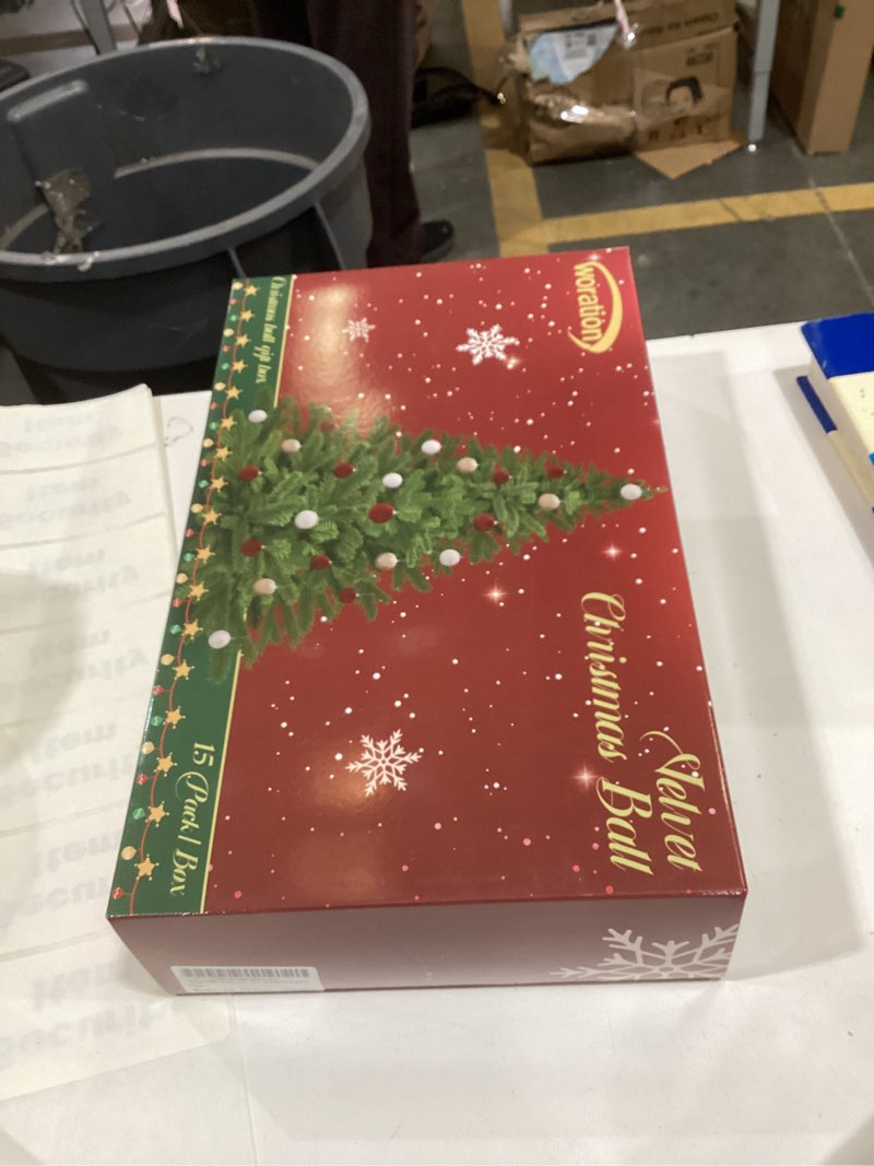 Condition photo showing Good Condition for Ornaments