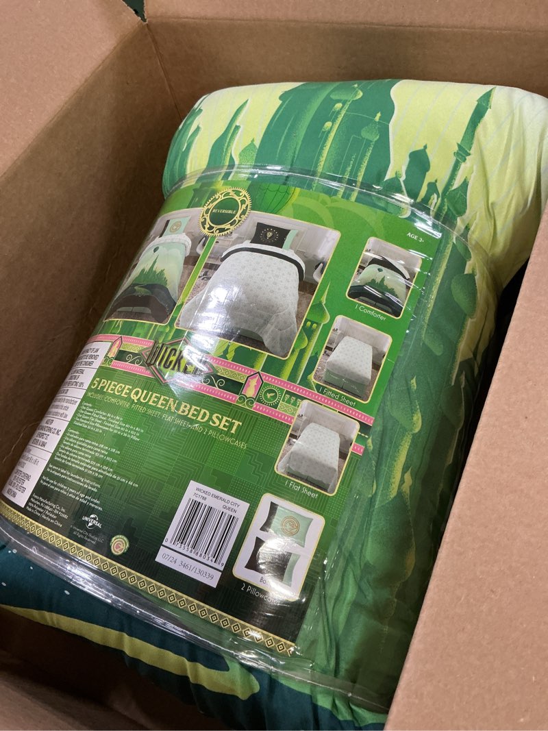 Condition photo showing Good Condition for collectibles wicked elphaba and glinda bedding 5 piece super soft reversible comforter and sheet set, queen, (officially licensed product) by franco 5 piece queen size wicked