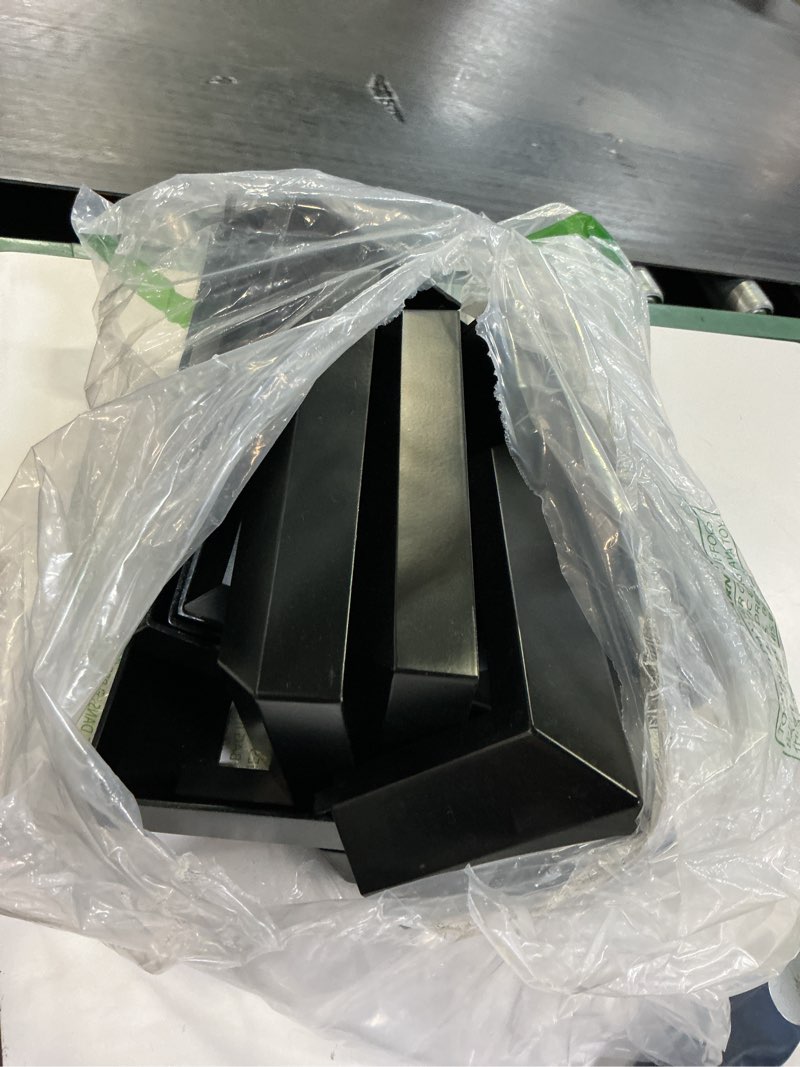 Condition photo showing Good Condition for 3 pcs 6"x6" (actually 5.5"x 5.5") aluminium post base cover for gazebo, trellises, horse barns, deck posts,6" separate decking post skirt (black)