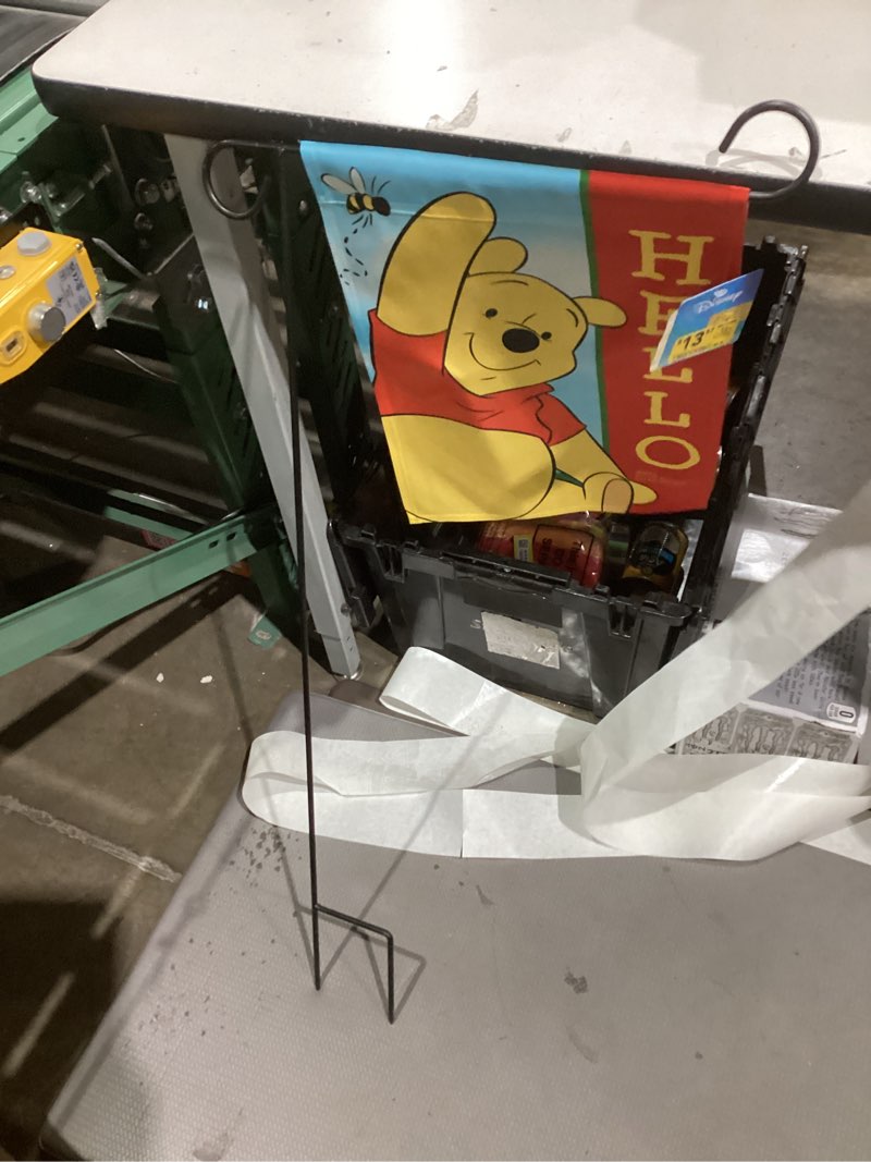 Condition photo showing Good Condition for Disney 1.04-ft W x 1.5-ft H Summer Garden flag Kit