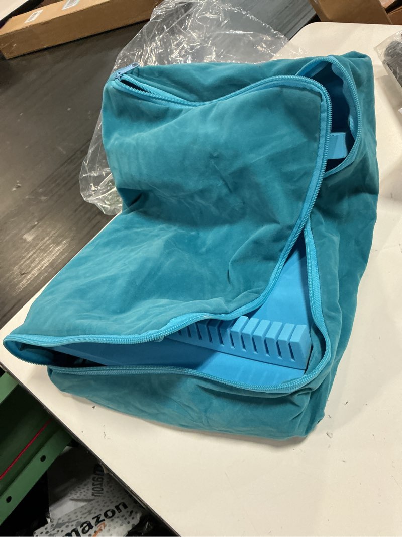 Condition photo showing Good Condition for hagerty zippered flatware storage drawer liner –tarnish preventative silverware organizer, large container, cutlery holder, and utensil keeper bag, made in usa, kosher certified,blue, 19" x 12" x 2.5"