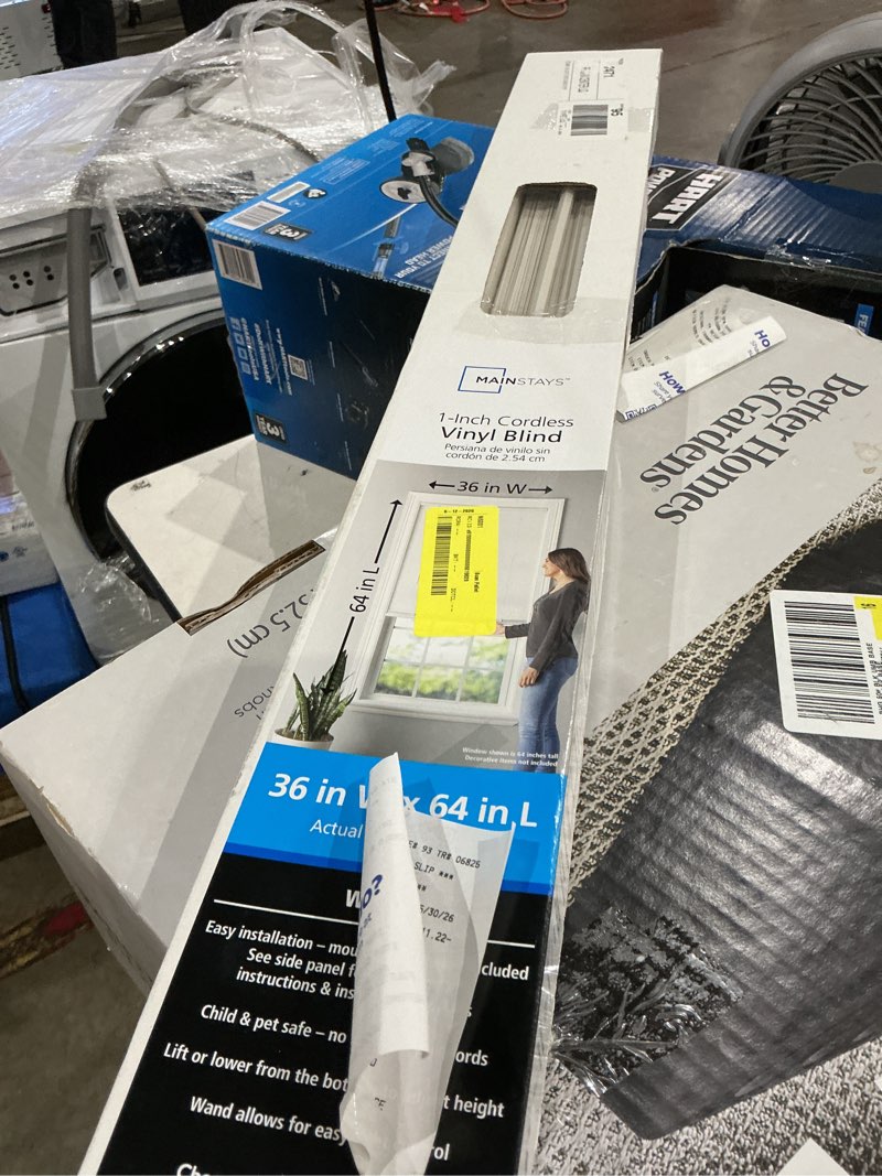 Condition photo showing New/Like New for mainstays 1" cordless vinyl light filtering blinds, 1-piece, white, 36" w x 64" l