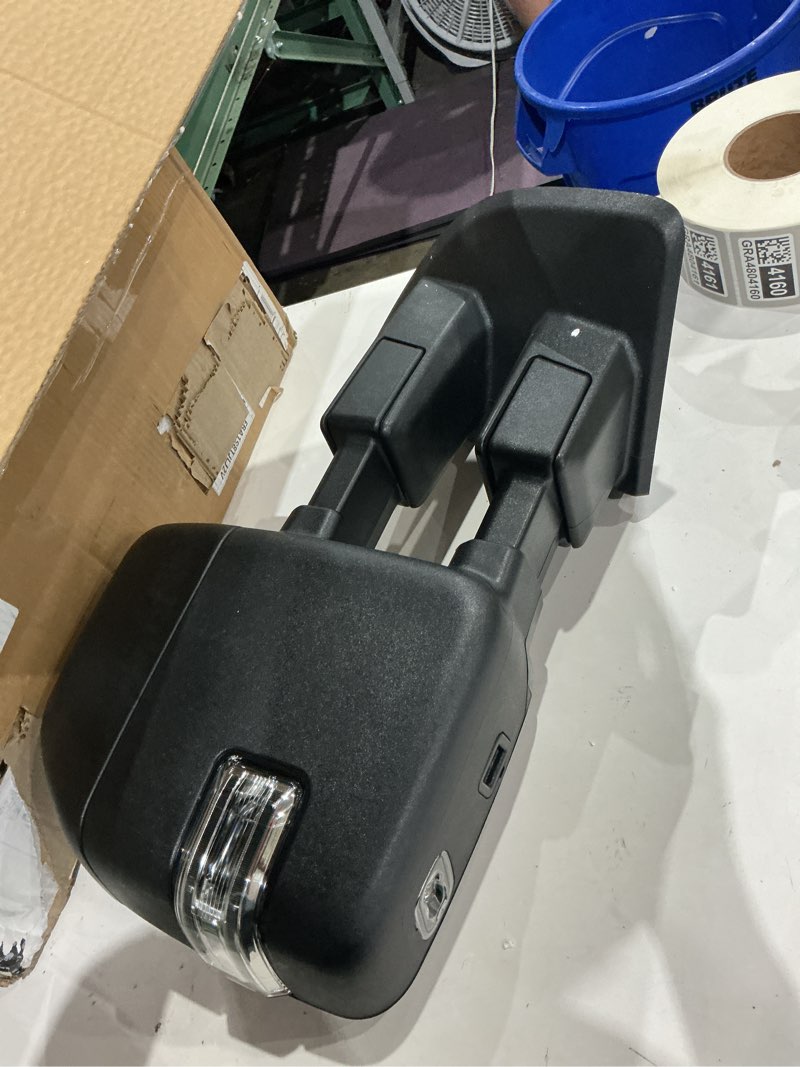 Condition photo showing Good Condition for heated rear view mirror for ford f-250/f-350 super duty 2008-2016 power