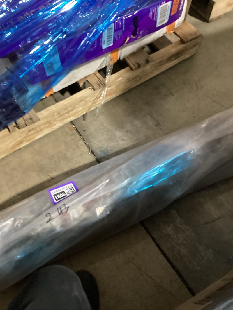 Condition photo showing New/Like New for Loloi Chris Loves Julia Jules Collection JUL-10 Ocean/Spice 8'-6" x 11'-6", .13" Pile Height, Area Rug Ocean / Spice 8'6" x 11'6" (Rectangular)