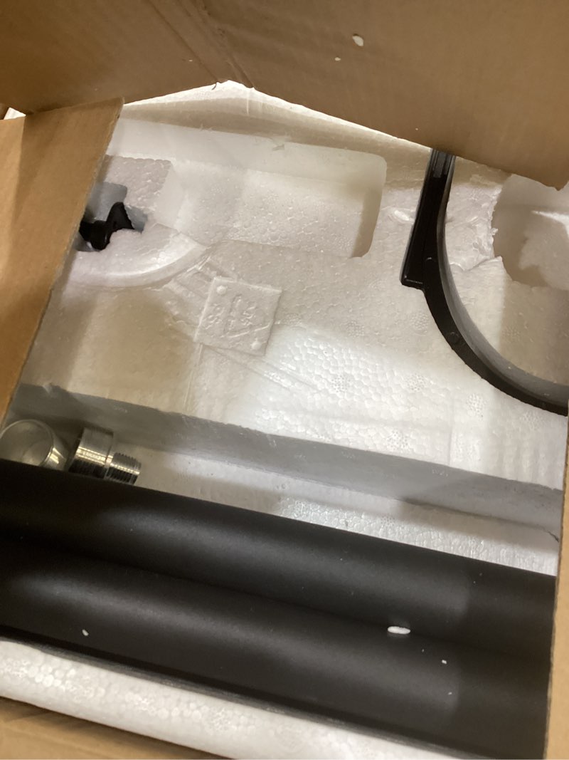 Condition photo showing Good Condition for solar lamp posts lights