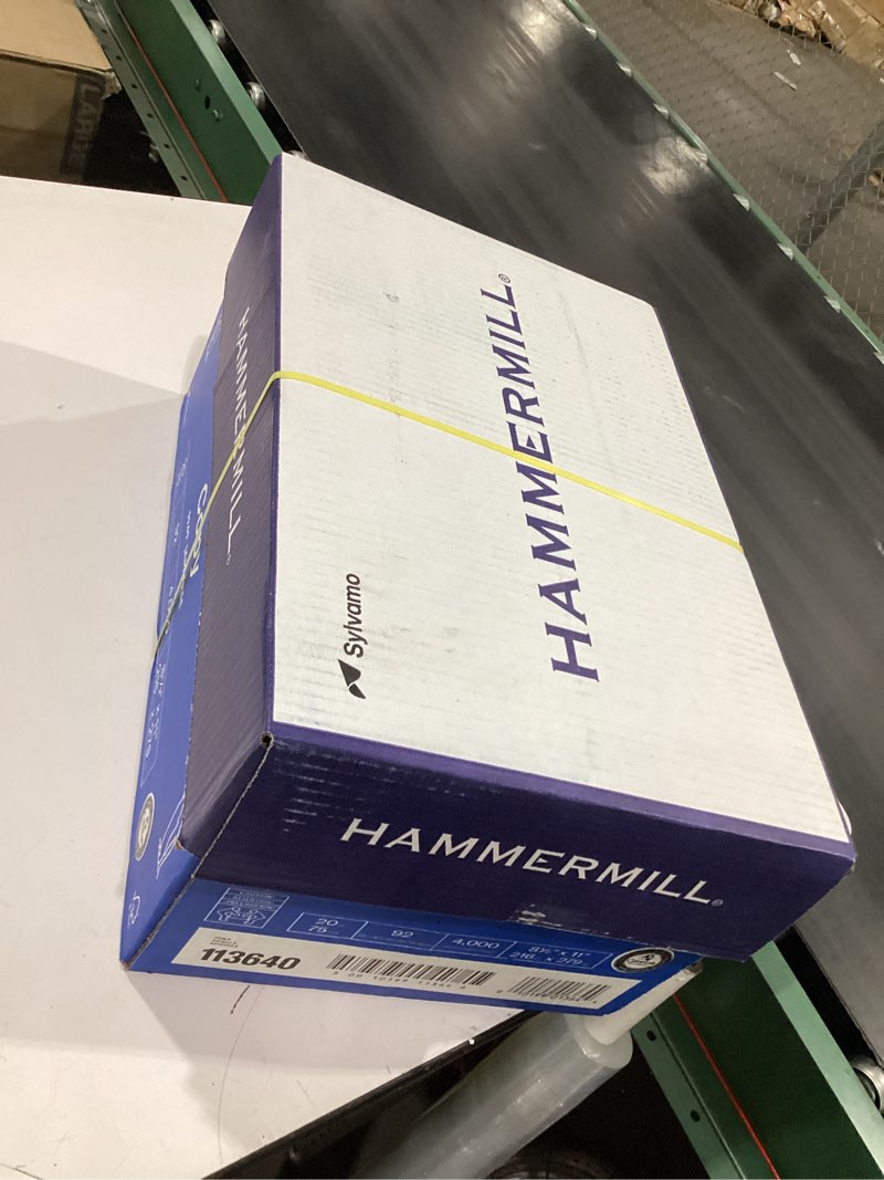 Condition photo showing New/Like New for hammermill printer paper, 20 lb copy, 8.5 x 11-8 ream (4,000 sheets) - 92 bright, made in the usa 8 ream | 8.5x11 | 4000 sheets letter (8.5 x 11)