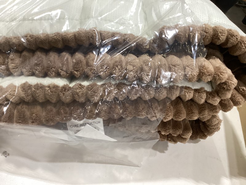 Condition photo showing Good Condition for Couch Cover for Dogs Washable, Pet Couch Covers for Sofa, Soft Fuzzy Sectional Sofa Cover L Shape, Thick Couch Protector Pet Friendly, Paw Cart Dog Mat for Couches and Sofas (27.6" x 70.9", Brown) 27.6" x 70.9" 1 Pack Brown