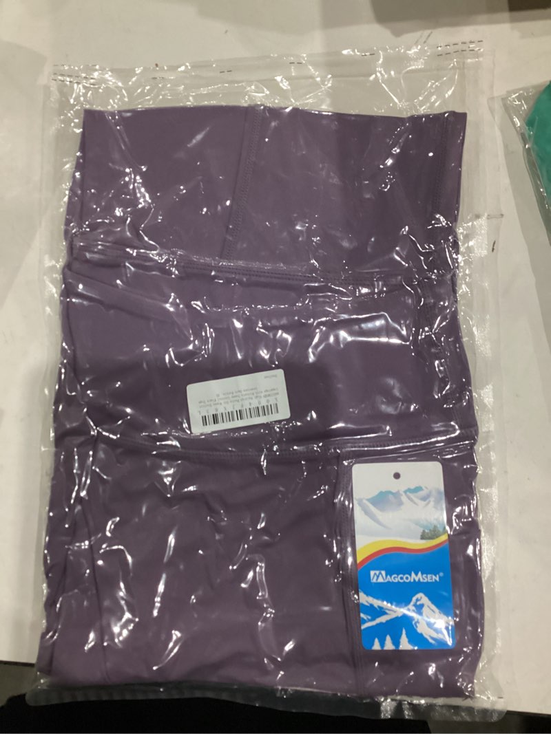 Condition photo showing New/Like New for MAGCOMSEN Womens High Waisted Flare Leggings Tummy Control Yoga Pants with Pockets Mini Flared Bootcut Workout Casual Light Purple X-Small