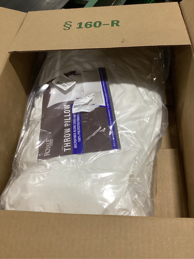 Condition photo showing Good Condition for royale linens 17 x 17 pillow insert - down alternative throw pillows insert - square pillow pack of 1 white - bed & couch pillows - inner cushion for bed, cushion for living room - shams stuffer