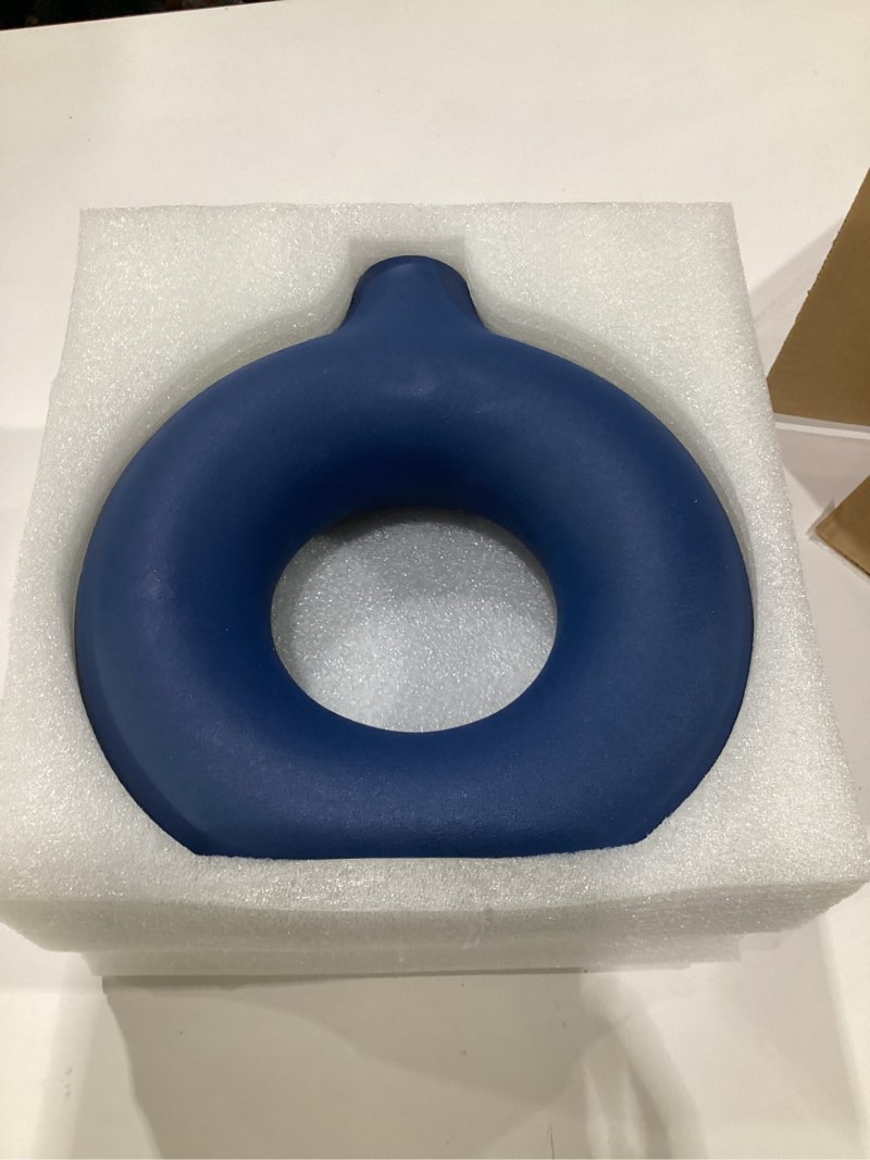 Condition photo showing Good Condition for Navy Blue Ceramics Vase for Home Decor,Minimalist Nordic Hollow Donut Vase Set of 2,Modern Navy Blue Decor for Kitchen Table Centerpiece,Living Room,Fire Place,Bookshelf,Office,Entryway,Console