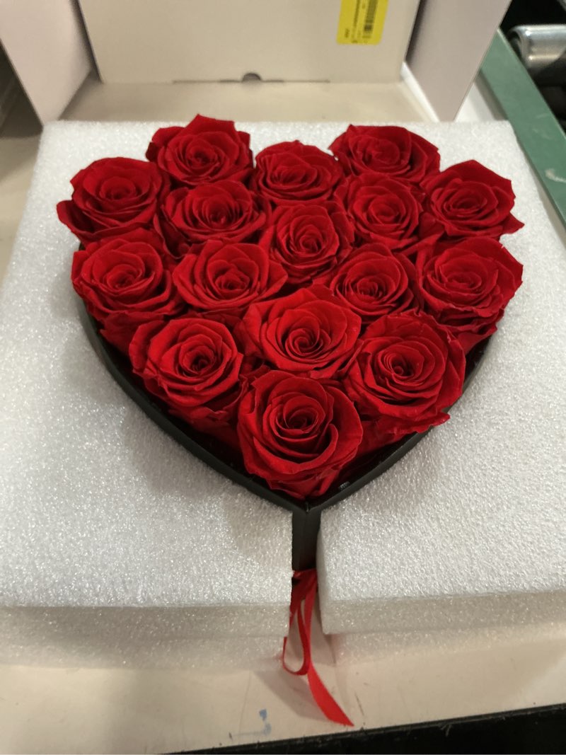 Condition photo showing New/Like New for glamour boutique 16 flower forever heart shape box, eternal preserved roses gift for her, lasting flowers, romantic floral keepsake for birthday, anniversary or valentine’s day, red (color-treated) 16 roses red 16 roses