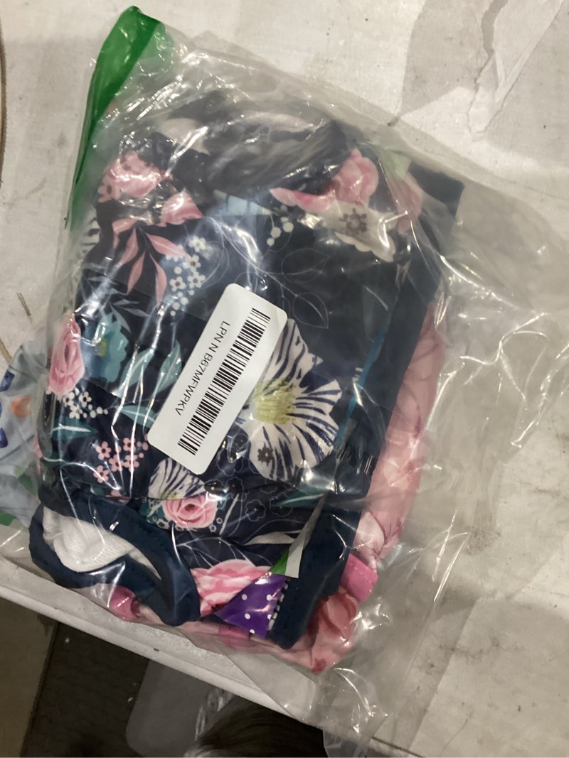 Condition photo showing Good Condition for wegreeco Washable Reusable Premium Dog Diapers,Pack of 3,Small Dog Puppy & Doggy Diapers Female,Dog Period Panties Diapers Female in Heat X-Large (17.5"-27" Waist) Flower-2