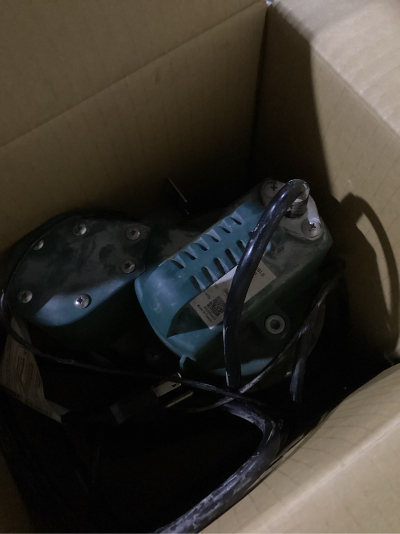 Condition photo showing As Is for zoeller 3/4-hp 115-volt 80-gpm cast iron submersible sump pump