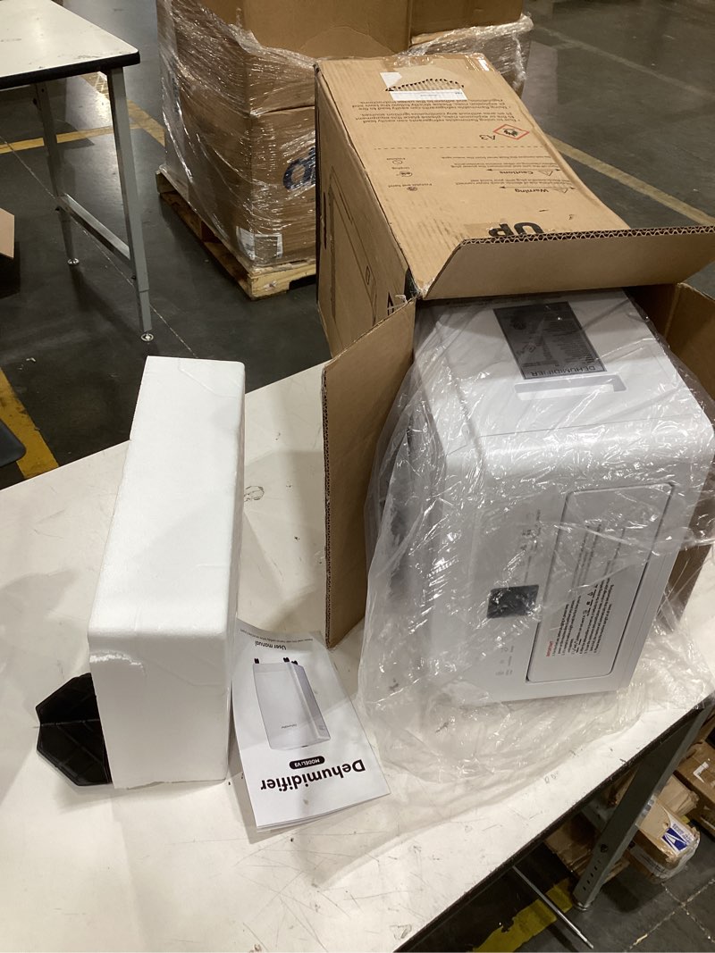 Condition photo showing Good Condition for 4500 sq. ft dehumidifier for basement quilt compressor dehumidifiers for home with drain hose, energy efficient, intelligent humidity control, dehumidifier for bathroom, bedroom, office white
