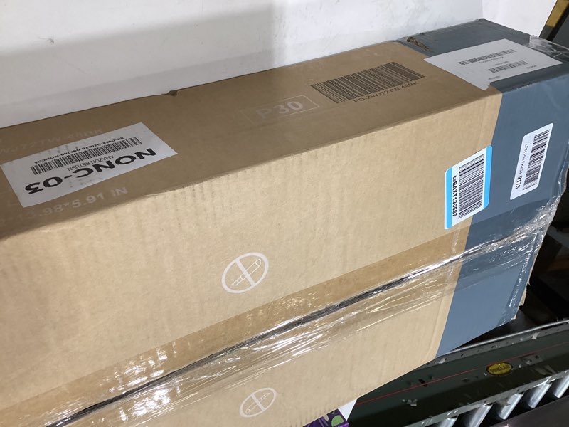 Condition photo showing Good Condition for Wire shelf