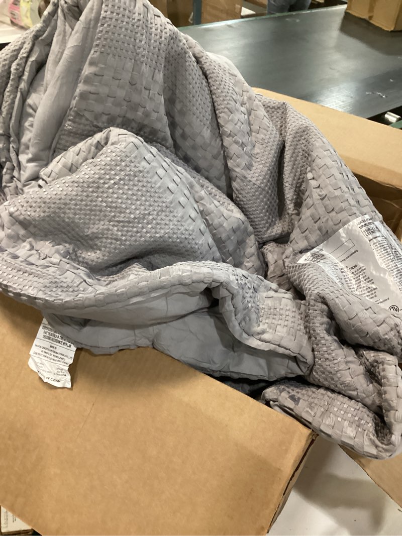 Condition photo showing As Is for GarveeHome Queen Heated Comforter Electric Blanket, 90"*90" Waffle Weave Heating Blanket with Wireless LCD Controller, 6 Heat Levels & 2-10H Time Settings, UL Certified, Grey Grey Queen(90"x90")