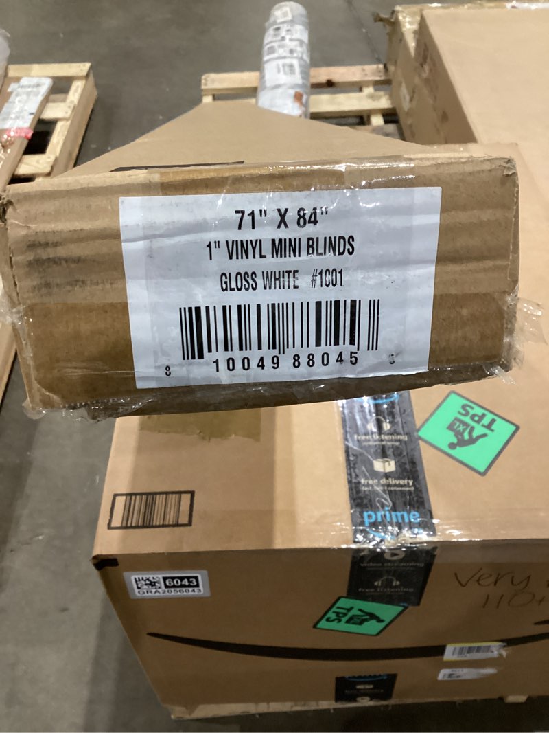 https://lotting-media.assets.bidfta.com/lotting_571b8f8e-c8b5-427f-9a43-0dc5fda0ce34