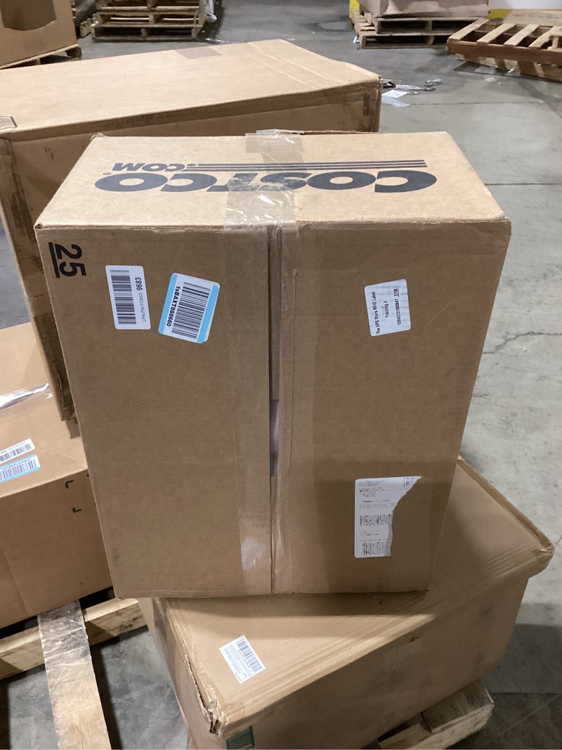 Condition photo showing Good Condition for bedsure 3d fleece bubble blanket for couch - gentlesoft pink throw blanket for sofa bed room decor - luxury soft cozy gifts for grilfriend, lightweight, all seasons, crystal pink, 50"×60" crystal pink throw (50'' x 60'')