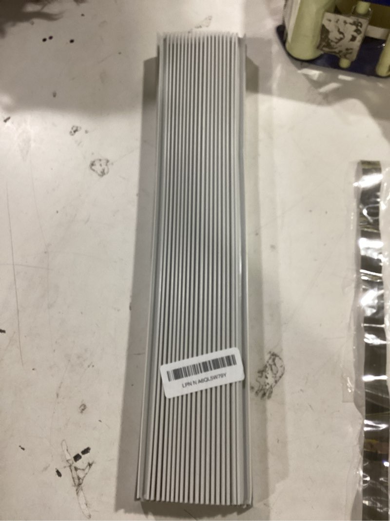 Condition photo showing Good Condition for GCGOODS Window Air Conditioner Side Panels, Adjustable Window AC Side Panel Kit Fits Up to 17 inch H x 19-1/4 inch W, Extra Wide Window Air Conditioner Curtain Screen Replacement Kit, 2 Pack