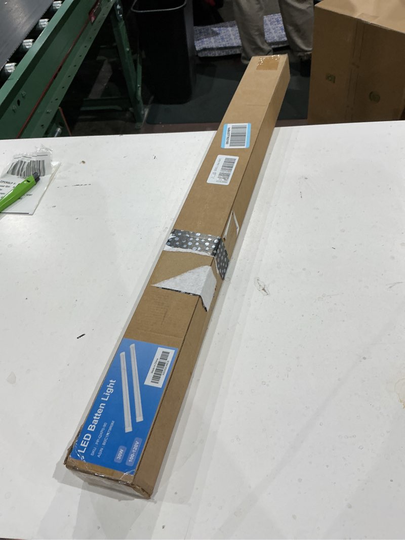 Condition photo showing Good Condition for 2 packs 3ft led batten light, ultra-thin slim ceiling surface mounted light, 30w, 4000k, ip20, led ceiling lamp for garage, shop, hallway, office, market plastic 2 pcs