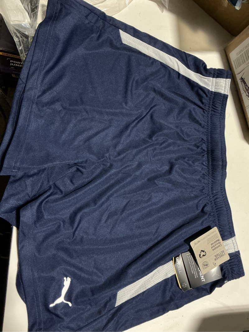 Condition photo showing New/Like New for puma womens teamliga 4" shorts large peacoat-puma white
