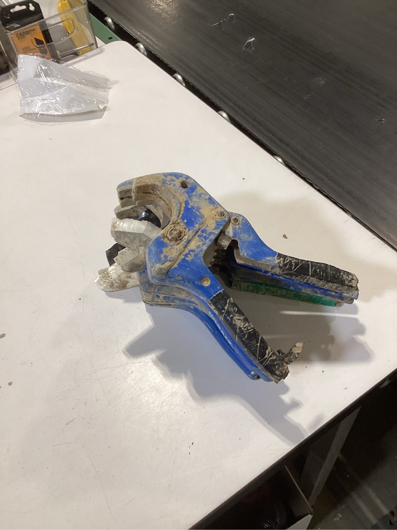 Condition photo showing As Is for kobalt 2-in pvc cutters 5