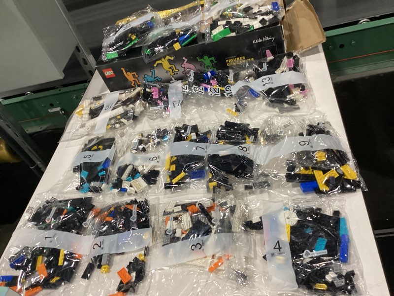 Condition photo showing New/Like New for LEGO Art Keith Haring – Dancing Figures - Home Decor Building Set for Adults - Wall Art Decor - Gift Idea for Men, Women who Enjoy DIY Arts and Crafts - 31216