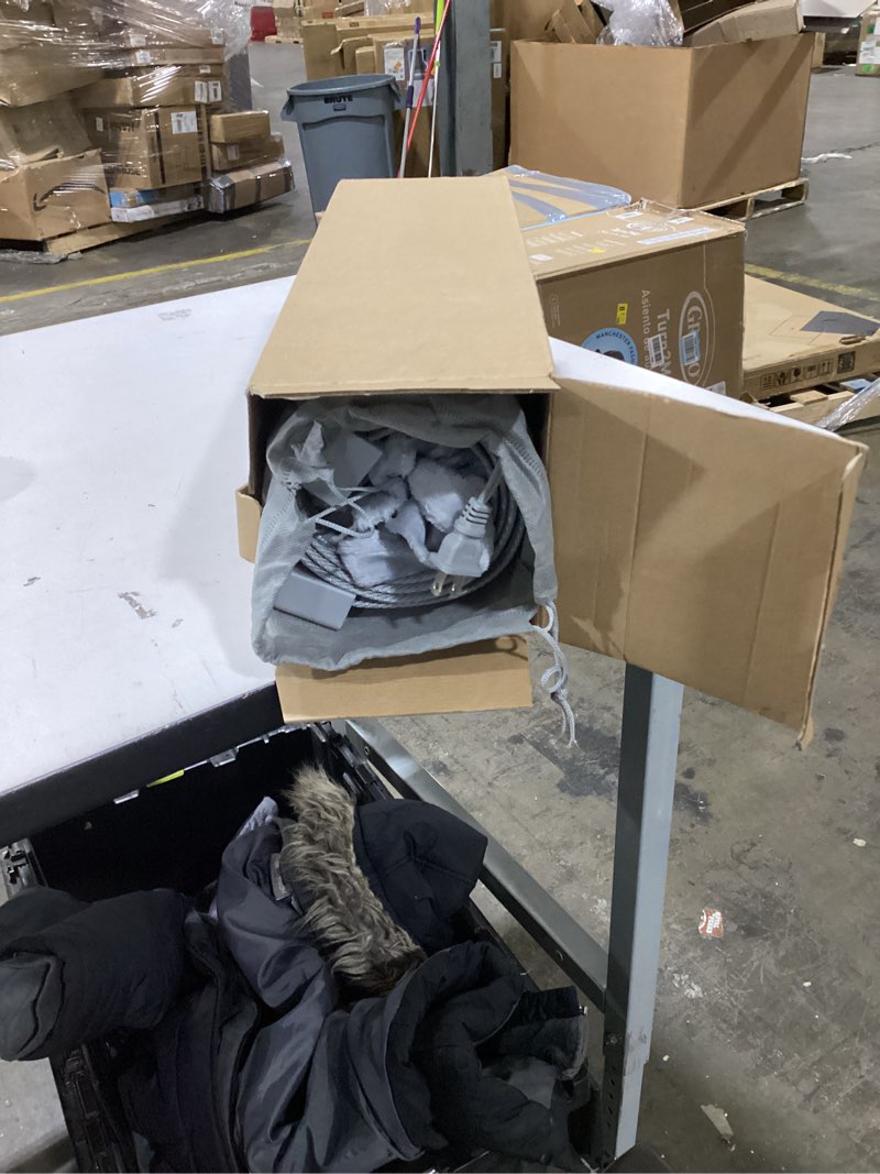 Condition photo showing Good Condition for Under Desk Heater, 150W Quiet Foot Warmers for Feet with Detachable Foot Heating Pad, Graphene Radiant Heat Panel with Thermostat & Timer, Portable Energy-Saving for Office Home chochoyah