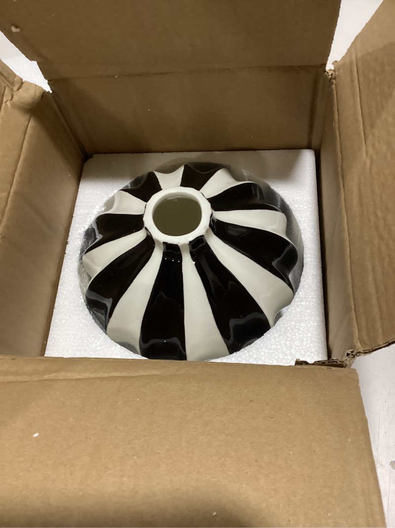 Condition photo showing Good Condition for Torre & Tagus Ceramic Black and White Striped Vase - Hand Painted Cabana Decor Stripes Black and White Centerpieces for Flowers & Home Decor for Dining Table, Entryway Console, or Book Shelf 5.5 Inch