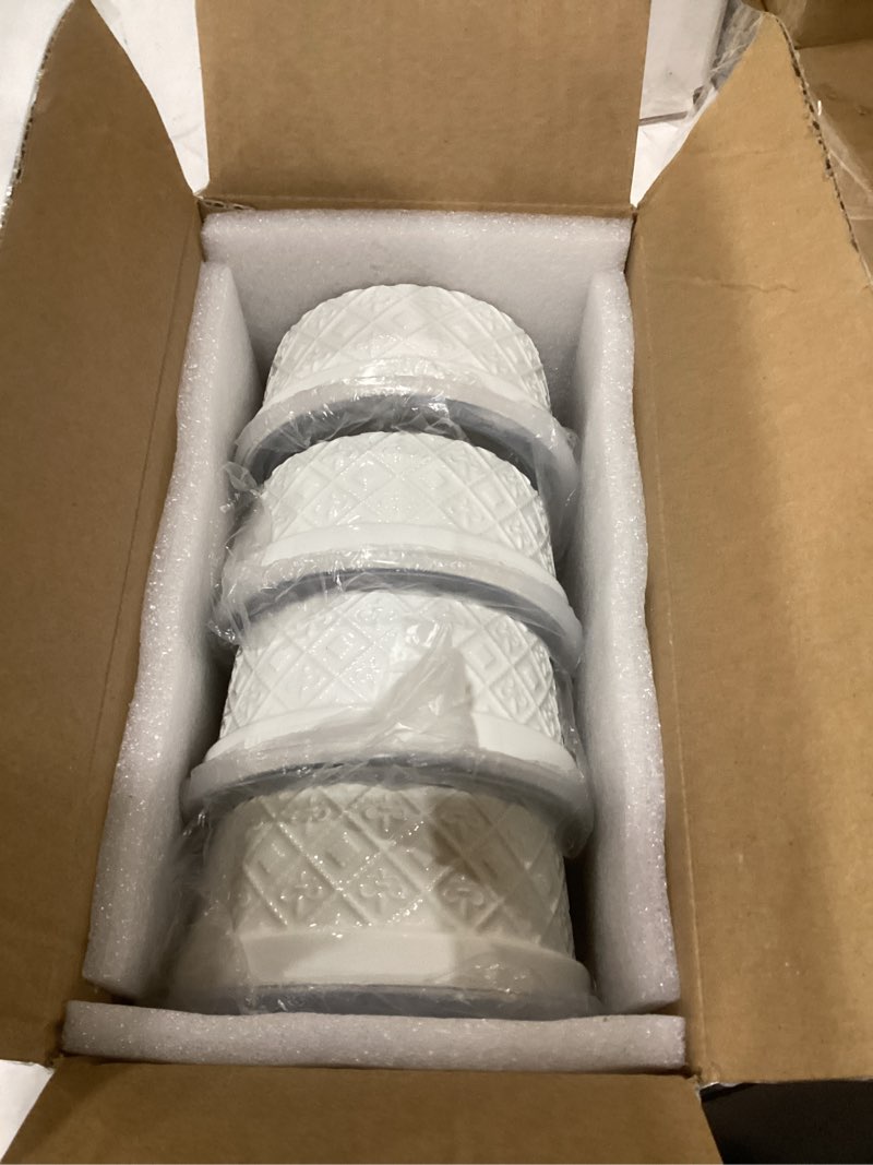 Condition photo showing Good Condition for 12 oz ramekin oven safe, creme brulee ramekins with lids, small white ceramic ramekin, mini baking bowls with cover set of 4, ramekins assorted sizes white (with lid) 12 oz