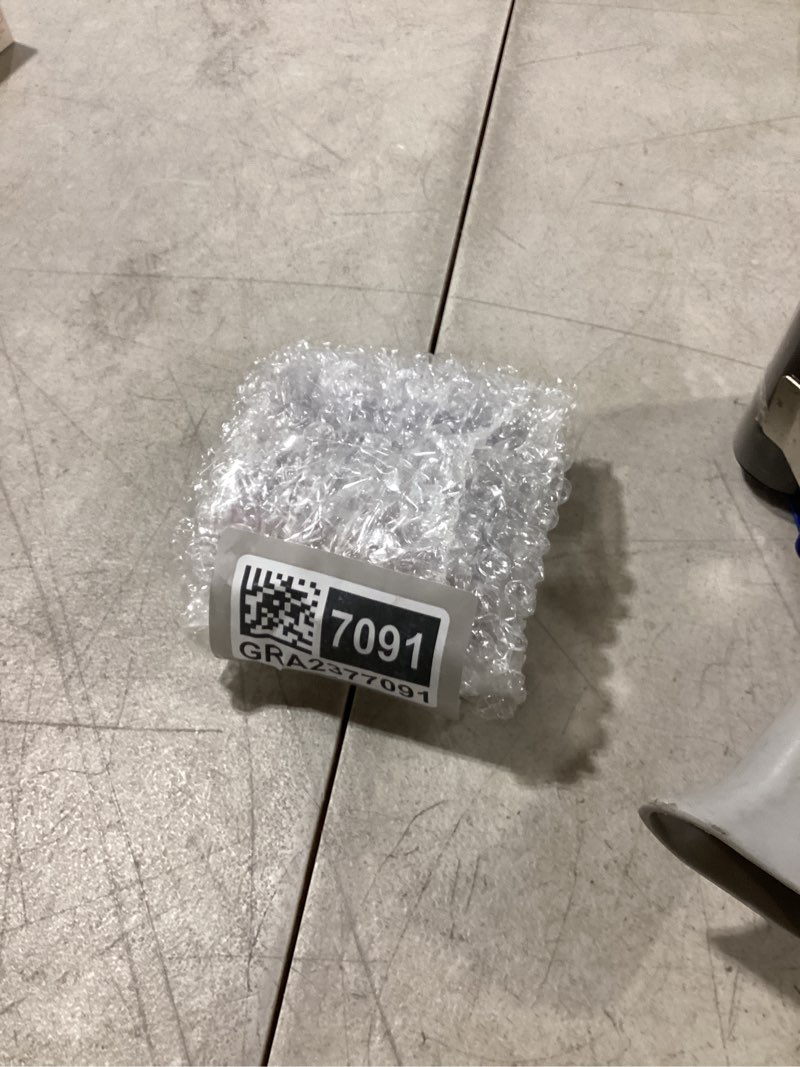 https://lotting-media.assets.bidfta.com/lotting_57643843-d4a8-41bc-a0d1-b8bd190e4e33