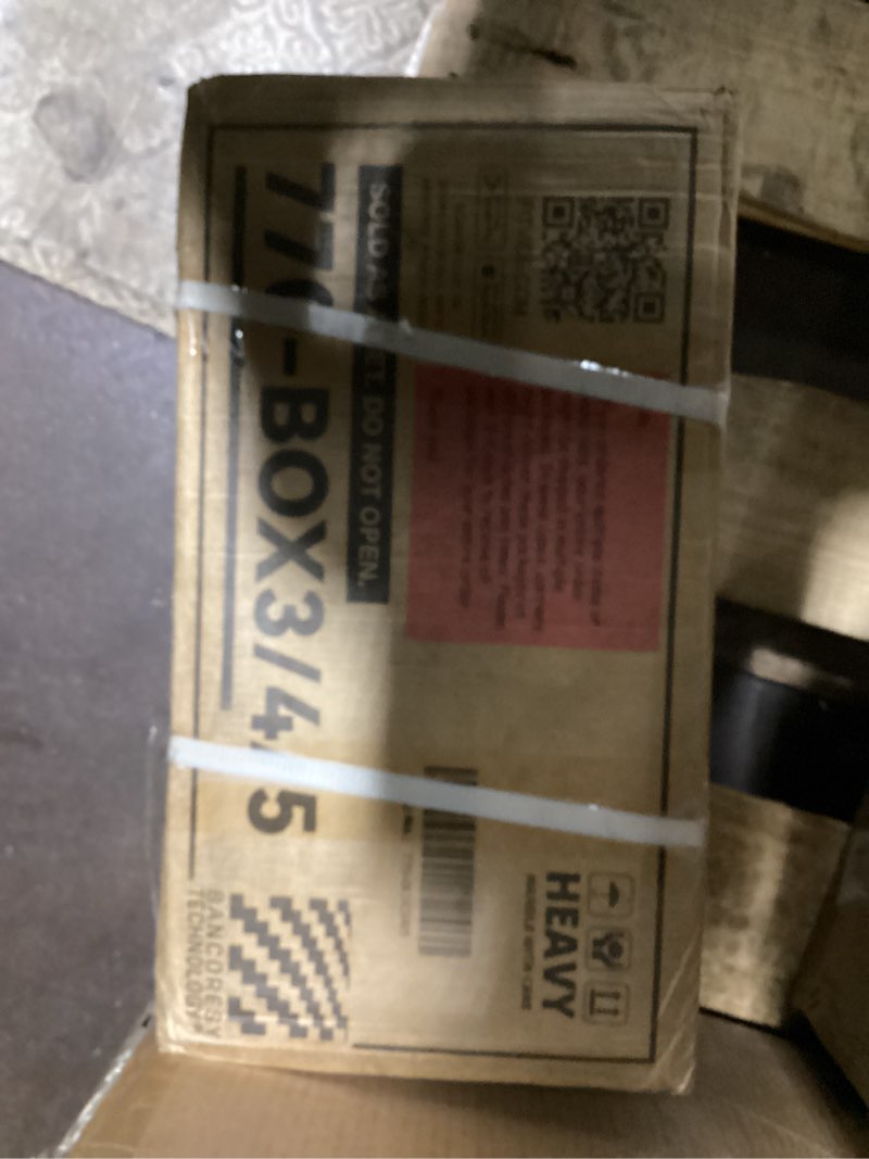 https://lotting-media.assets.bidfta.com/lotting_576e2d07-13cc-45c5-8a32-31b5576941a0