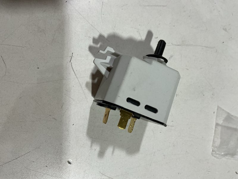 Condition photo showing Good Condition for OEM W10563095 Dryer Push-to-Start Switch Compatible with Whirlpool Kenmore Maytag .Replaces WPW10563095 3022058 AP6023004 PS11756343