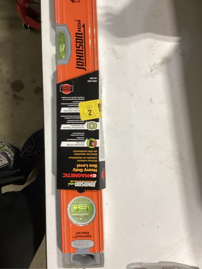 Condition photo showing Good Condition for 9550-2400 24 in. magnetic heavy duty aluminum box level
