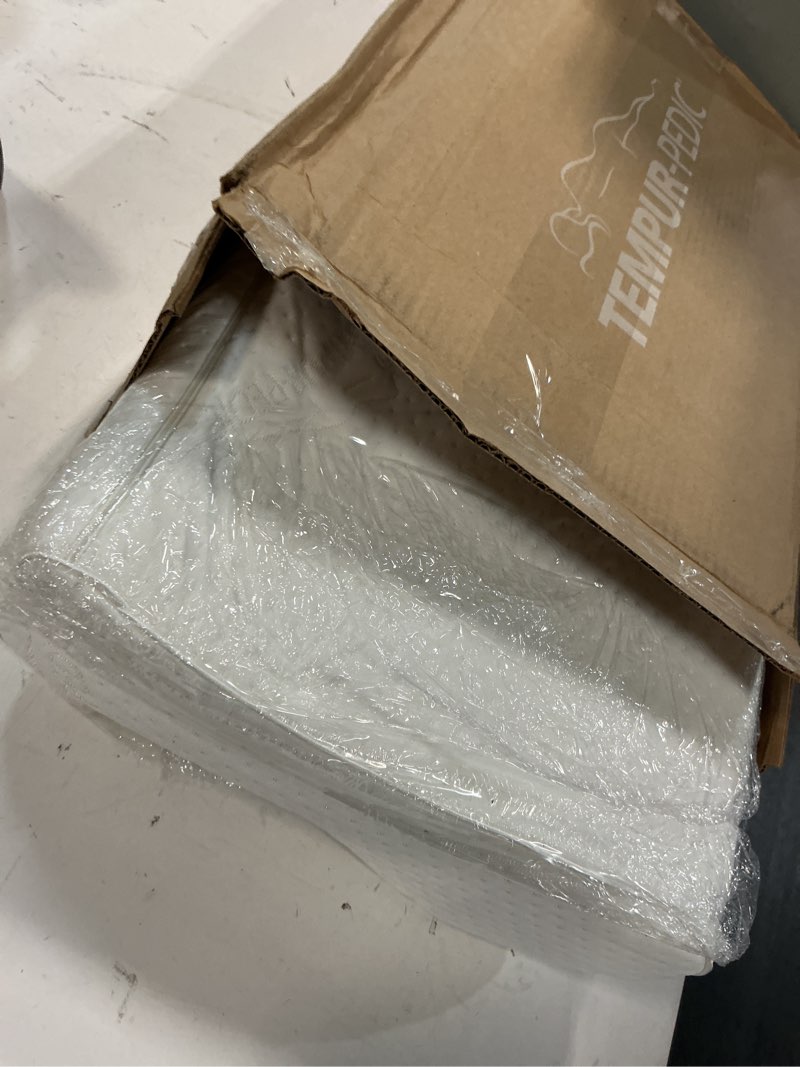 Condition photo showing Good Condition for tempur-pedic tempur-ergo neck pillow, large profile, white