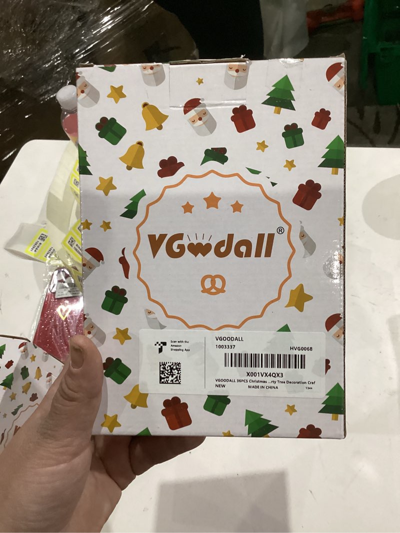 Condition photo showing New/Like New for VGOODALL 36PCS Crystal Christmas Tree Ornaments, 4 Inch Snowflake Icicles Ornaments Set with Shatterproof Acrylic for Outdoor Party Tree Decorations and Craft White