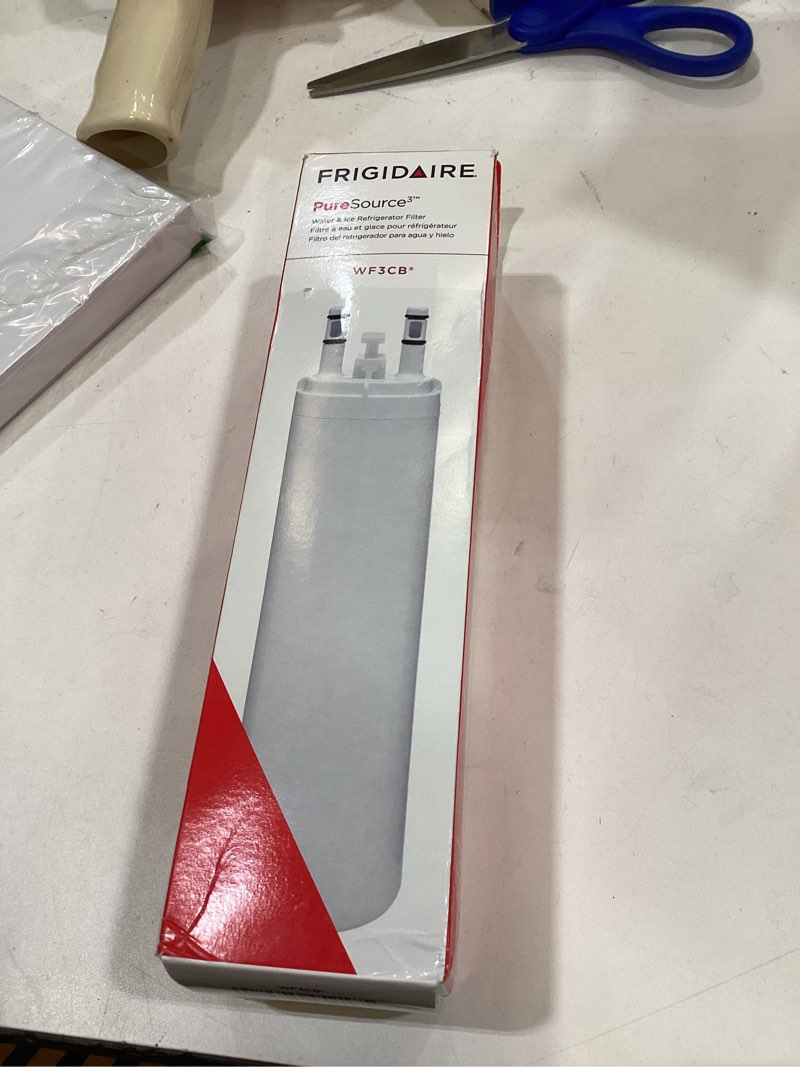 Condition photo showing New/Like New for frigidaire wf3cb puresource3 refrigerator water filter, white, 1 count (pack of 1) 1 pack