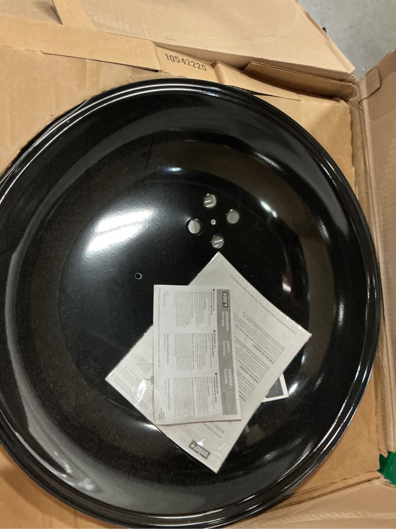 Condition photo showing Good Condition for weber master-touch charcoal grill, 22-inch, slate blue – premium outdoor bbq grill with tuck-away lid holder & one?touch™ cleaning system, porcelain?enameled kettle slate blue grill only