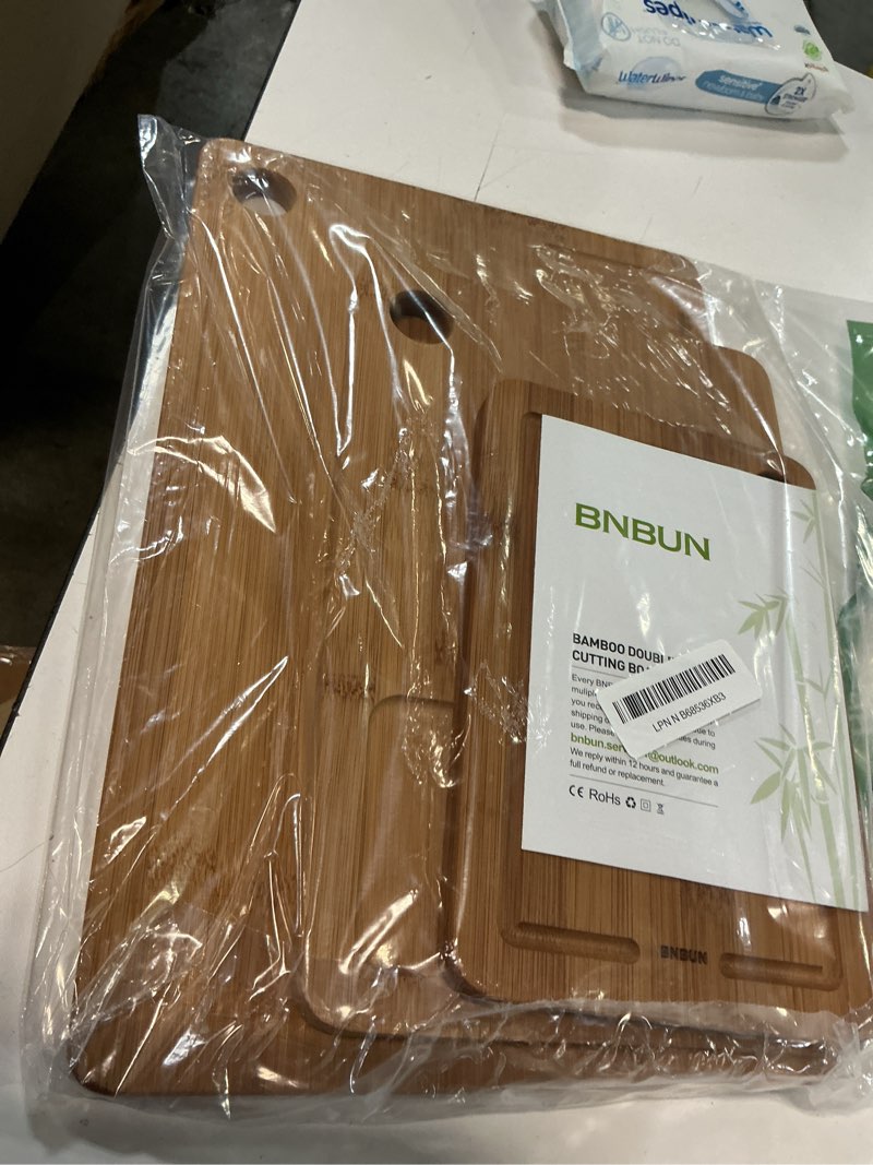 Condition photo showing Good Condition for bamboo cutting board for kitchen – 3-piece wooden boards with juice grooves, side handles, non-slip mats – perfect for meat, veggies fruit,bread boards – ideal kitchen gift carbonized brown set of 3(s+m+xl?